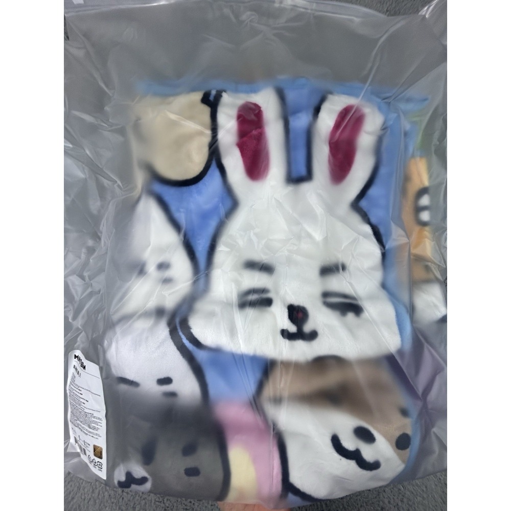 Seventeen Mineteen Blanket Pledis Hybe Kpop Group Wonwoo Mingyu Hoshi Vernon - Picture 2 of 3